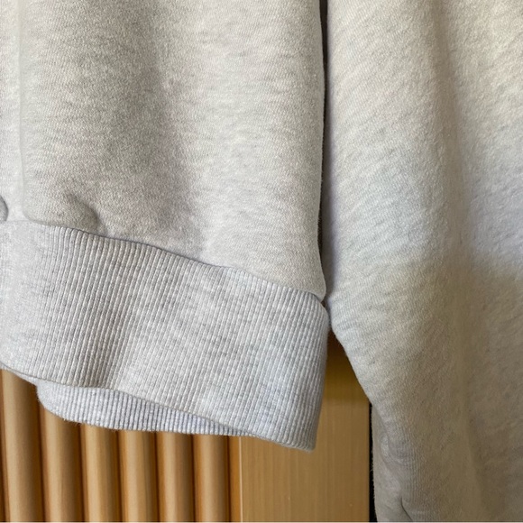 Aritzia Tna Cozy Fleece Perfect Quater Zip Sweatshirt heather grey - Picture 8 of 10